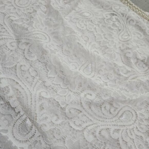 Le Bos Blouse 14W White Sleeveless Pearl Embellishments Crochet Needlepoint NWT - Picture 2 of 10